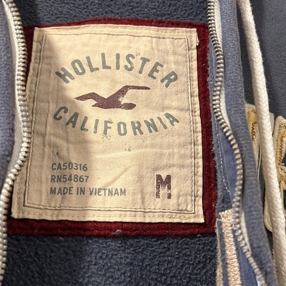 Vintage Hollister Full Zip Jacket | Medium | Drawstring hood - Picture 3 of 6